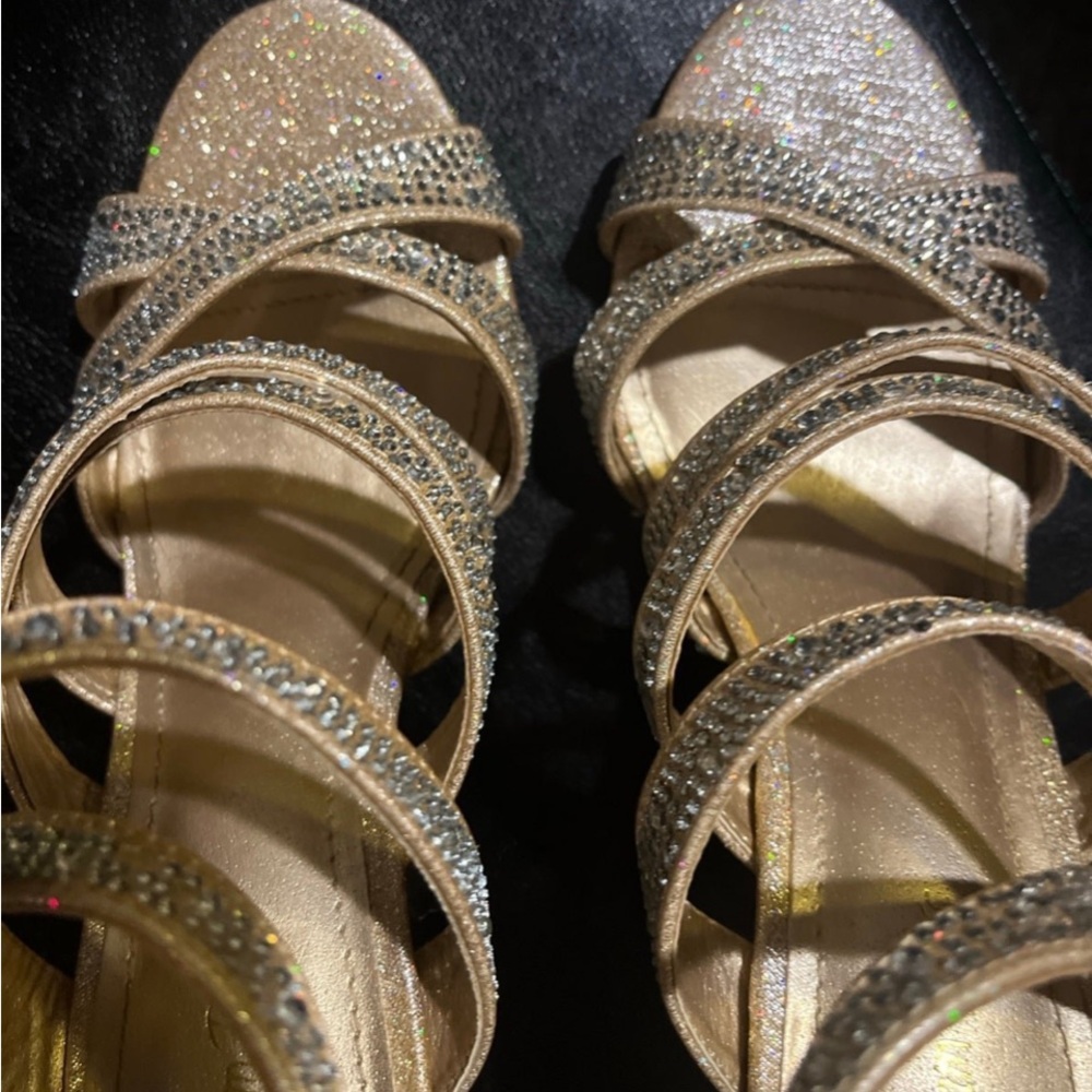 Heels - Picture 3 of 5